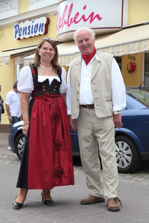 Gaestehaus Rehbein Calbe Esterno foto